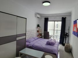 프놈펜에 위치한 홀리데이 홈 Cozy and Beautiful Condo on Riverside Phnom Penh