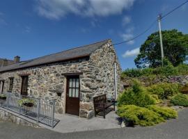 Carnedd Llywelyn, apartman u gradu Llanrwst