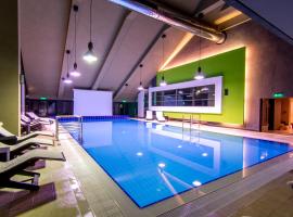 Cele mai bune 10 hoteluri cu piscine din Predeal, România | Booking.com