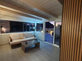 GIORGIO LUXURY LOFT WITH AMAZING VIEW Of NAFPLIO, hotel dengan jakuzi di Nafplio