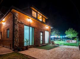 WoodStar, hotel v destinaci Ambrolauri
