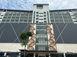 SUMMER SUITES APARTMENT-The Summer Shopping Mall