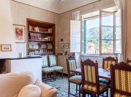 Marble House, hotell med parkeringsplass i Carrara