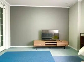 ROSE ROOM