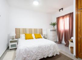 EDEN RENTALS 105 Surfy Stylish Bed&Coffee Room, hotel sa Granadilla de Abona