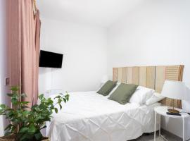 EDEN RENTALS 106 Surfy Stylish Bed&Coffee Room, guest house in Granadilla de Abona