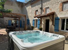 Gite l’Oasis hiver, hotell i Astaffort