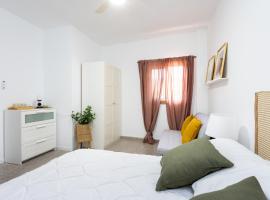 EDEN RENTALS B01 Surfy Stylish Bed&Coffee Room, hotelli kohteessa Granadilla de Abona