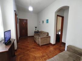 Apartamento completo no centro, renta vacacional en Teresópolis