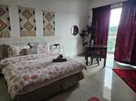 Urban 360 Queen Studio, Ritzqe Homestay