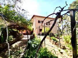 Aragonite Azzurra Casa Vacanza, atostogų namelis mieste Gonesa
