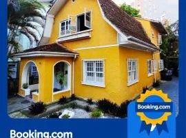 Casa Amarela Blumenau Hospedagem Alternativa