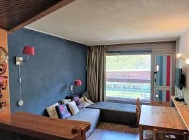 Studio ski aux pieds pour 4 pers, centre station, proche commerces, bowling et patinoire - FR-1-411-483