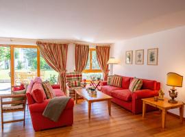 Apartment Chesa Dal Luf B1 by Interhome, ξενοδοχείο σε Silvaplana