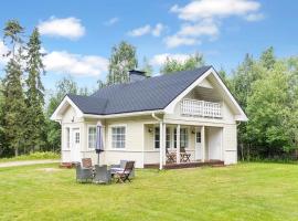 Holiday Home Villa vuorso by Interhome โรงแรมในRaanujärvi