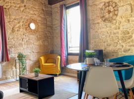 Logement 3 Apparts Centre historique St Gilles MaisoncarreeConciergerie, помешкання для відпустки у місті Сен-Жиль