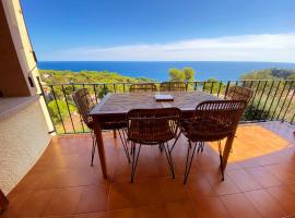 Spectacular Mediterranean view!, hotel in Palafrugell