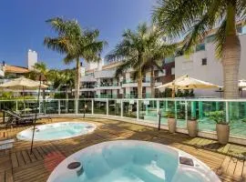 Boulevard 224D - Excelente apartamento em condomínio de luxo no centro de Bombinhas - Piscina - Jacuzzi - Academia - Portaria 24h.