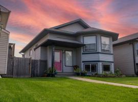 Pink door-ed wonder, hotel a Grande Prairie