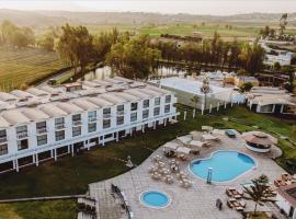 BTH Hotel Arequipa Lake, отель в городе Арекипа, рядом находится Sabandia Mill