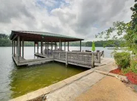 Waterfront Hot Springs Home 19 Mi to Natl Park!