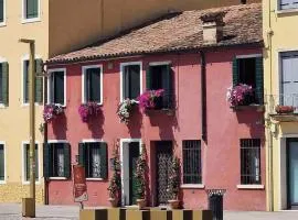 Storico alloggio fronte piazza in Borgo Portello
