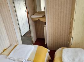 Mount bolton mobile home, alojamento para férias em Portlaw
