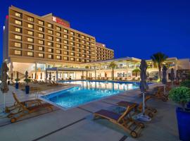 Hilton Garden Inn Ras Al Khaimah, отель в Рас-эль-Хайме