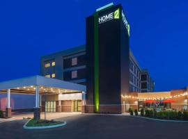 Home2 Suites by Hilton Buffalo Airport/ Galleria Mall, hotel near Buffalo Niagara International Airport - BUF, Cheektowaga