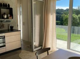 Sunhand home, hotel with parking in Eibiswald