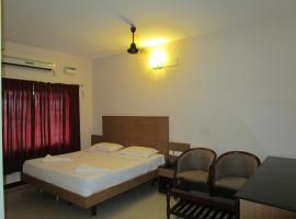 Hotel Subam, hotel in Palni