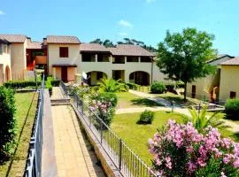 Apartments 4 beds, ground floor with private outdoor area, in Residence with swimming-pool
