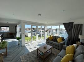 Cathedral Views, apartment in Chichester