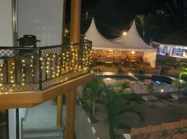 Mowicribs Hotel and Spa – hotel w mieście Entebbe