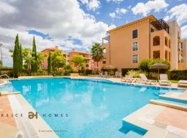 Greice Homes- Luxury Town House in Vilamoura