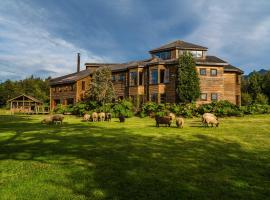 Andes Lodge, Puelo Patagonia、Pueloのホテル
