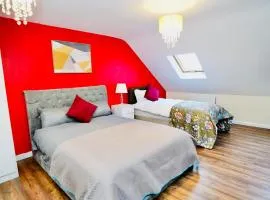 E2M Stays Beautiful 6Bed Spacious House