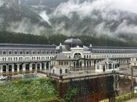 El Mirador de la Estación, hotel v destinácii Canfranc-Estación