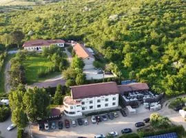 Casa Colinelor