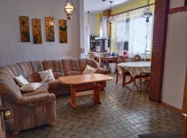 Ferien-u. Monteurwohnung ganze Unterkunft in Schieder- Schwalenberg, ξενοδοχείο σε Schieder-Schwalenberg