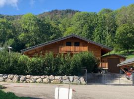 Chalet Maillet Mieussy, hotel with parking in Mieussy