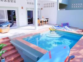The Pool House & The Colobus House, Bella Seaview, Diani Beach, Kenya, hotel i Diani Beach