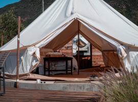 Glamping Valle de Guadalupe with Private Bathrooms by YUMA Resort, Hotel in Ensenada
