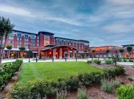 The Chattanoogan Hotel, Curio Collection By Hilton
