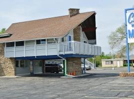 Clayton House Motel, hotel in Loves Park