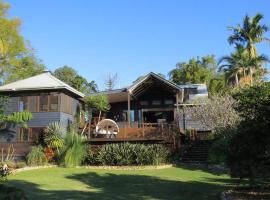 BELLINGEN CONVERTED CHURCH on the river (Pet Friendly), holiday home in Bellingen