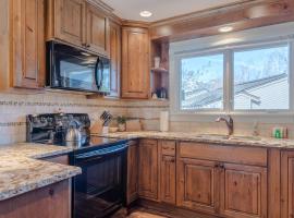 Ridge Condo 2672 - Upgraded With Great Views and Elkhorn Resort Amenities, vacation home in Elkhorn Village
