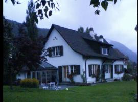 La maison du petit bonheur, hotel v destinaci Moutier