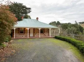 The Retreat in Basket Range