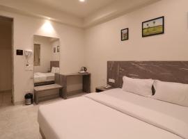 Hotel Jay Palace Inn, מלון בסולאפור